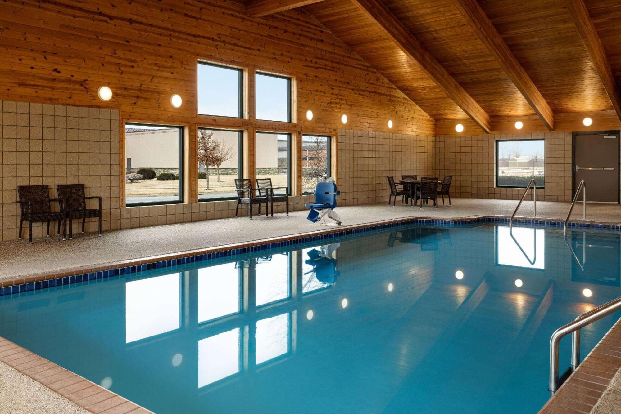 Americinn By Wyndham Lincoln South Eksteriør billede